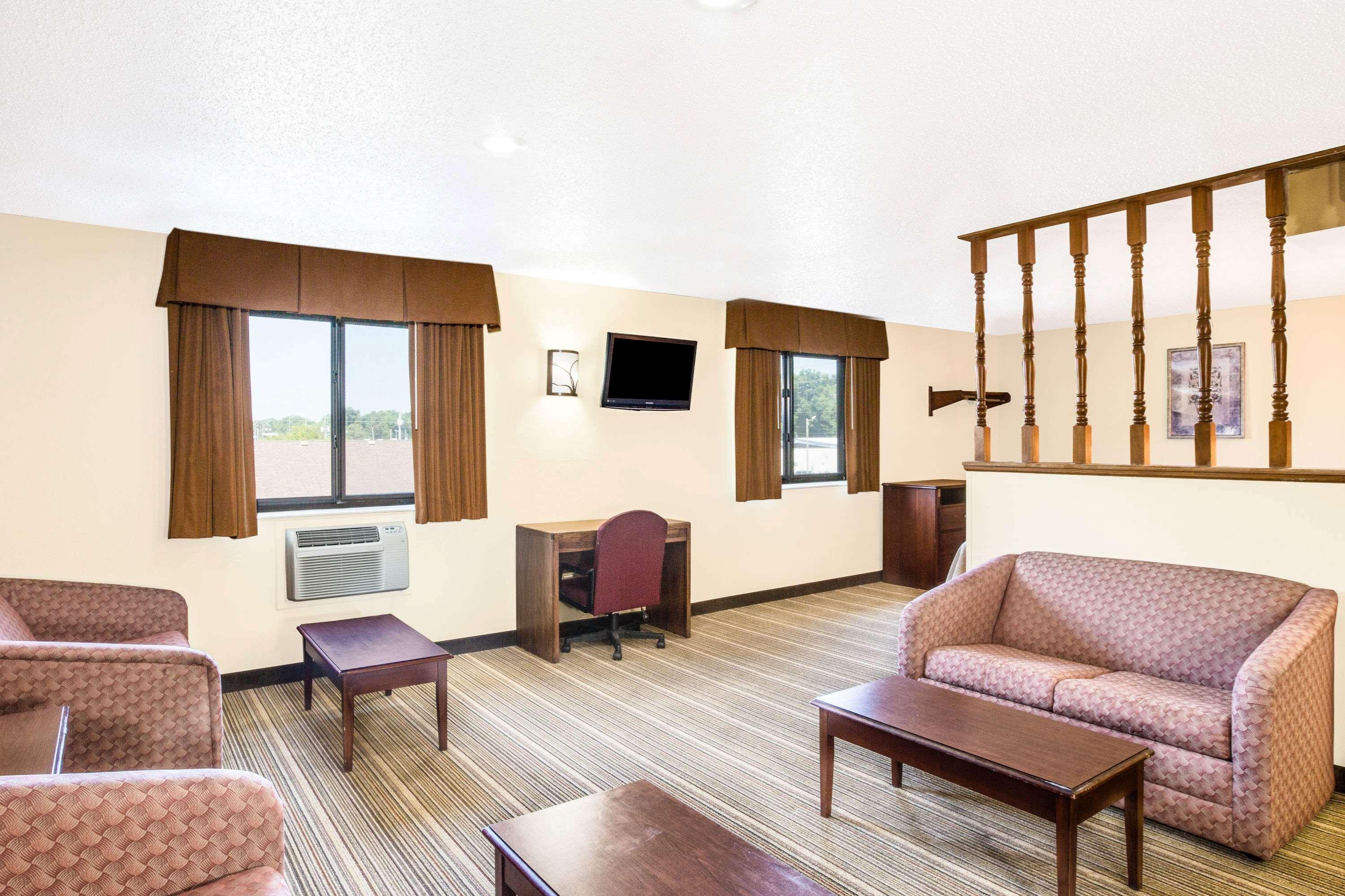 Coastal Inn & Suites Ουίλμινγκτον Εξωτερικό φωτογραφία