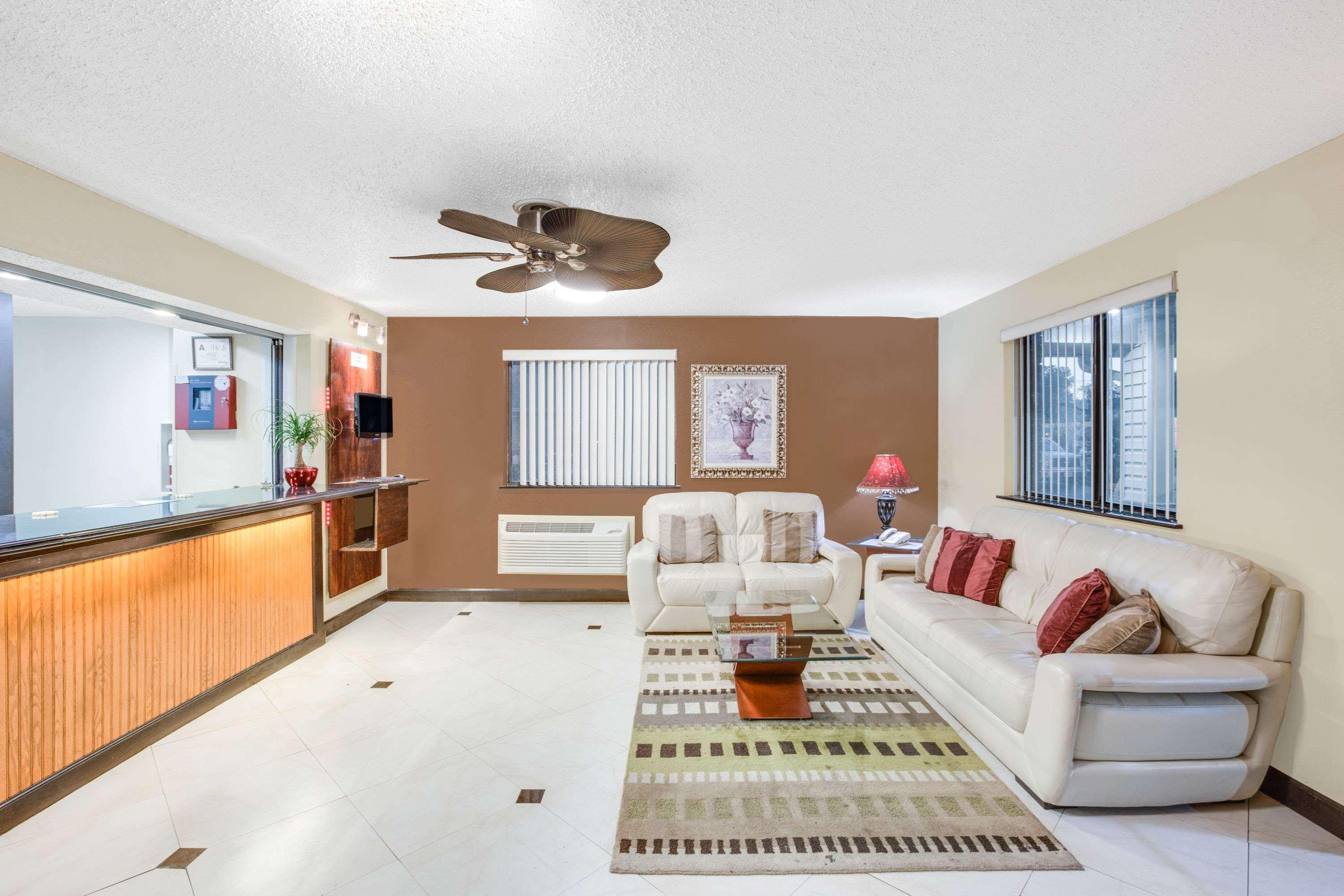 Coastal Inn & Suites Ουίλμινγκτον Εξωτερικό φωτογραφία